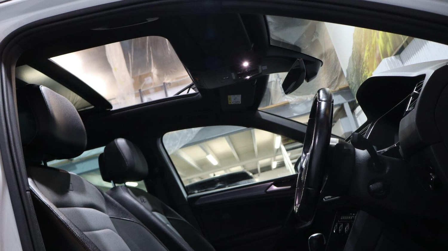 Used Volkswagen Tiguan 2018 for sale - 77548277: Photo 90