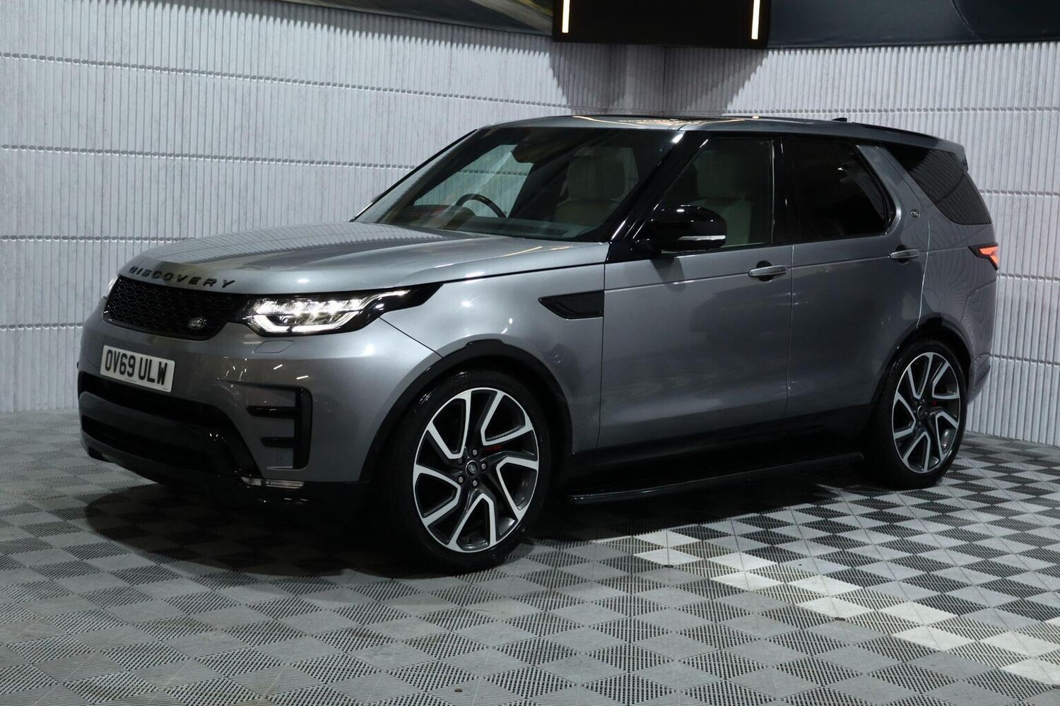 Used Land Rover Discovery 2019 for sale - 76897035: Photo 15