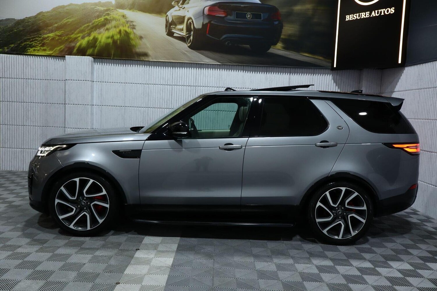 Used Land Rover Discovery 2019 for sale - 76897035: Photo 25