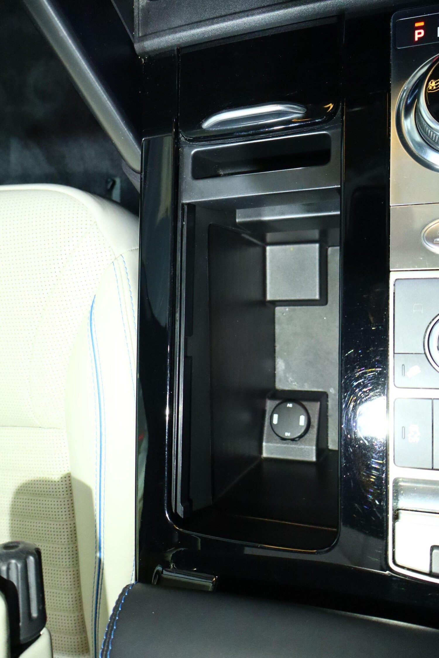 Used Land Rover Discovery 2019 for sale - 76897035: Photo 72