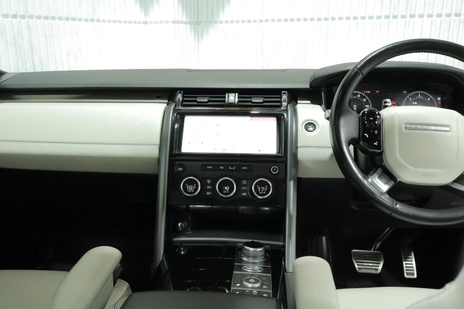 Used Land Rover Discovery 2019 for sale - 76897035: Photo 8