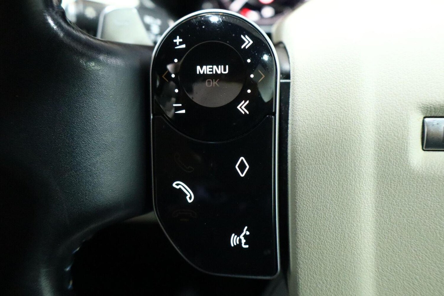 Used Land Rover Discovery 2019 for sale - 76897035: Photo 9