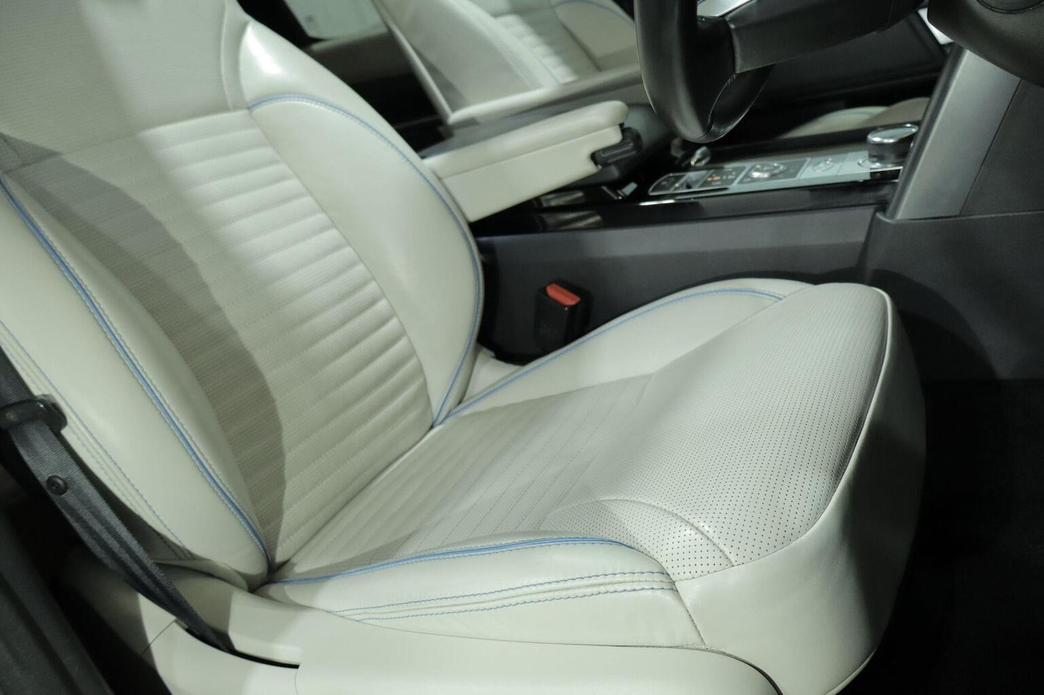 Used Land Rover Discovery 2019 for sale - 76897035: Photo 95