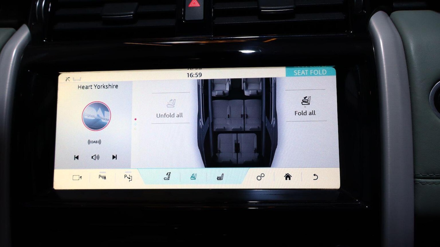 Used Land Rover Discovery 2019 for sale - 77844935: Photo 22