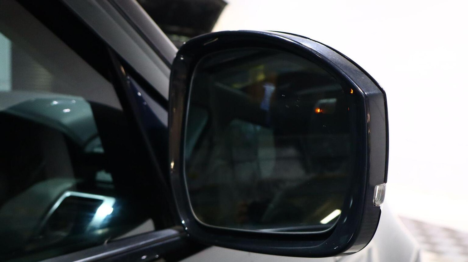 Used Land Rover Discovery 2019 for sale - 77844935: Photo 35