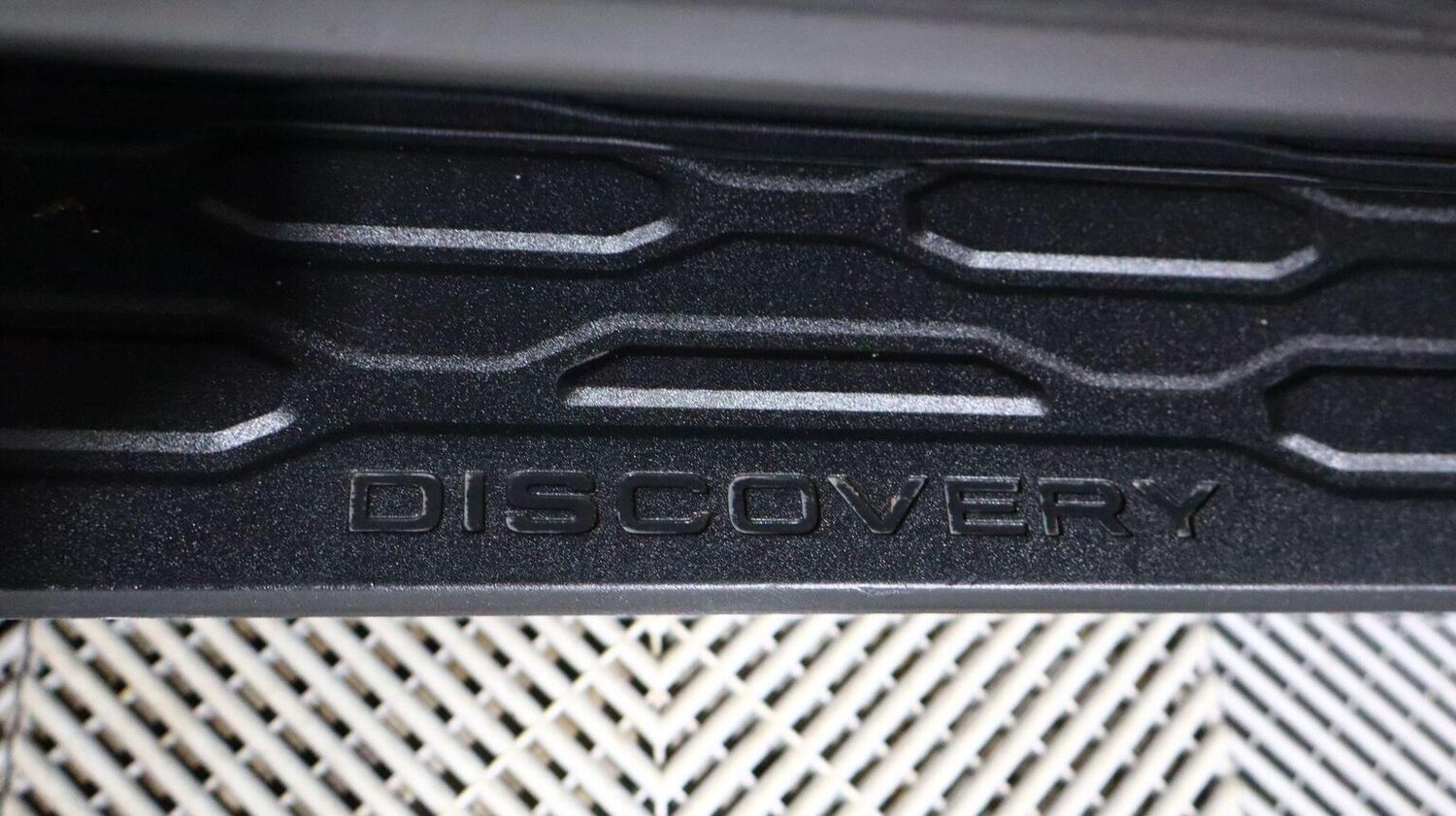 Used Land Rover Discovery 2019 for sale - 77844935: Photo 46