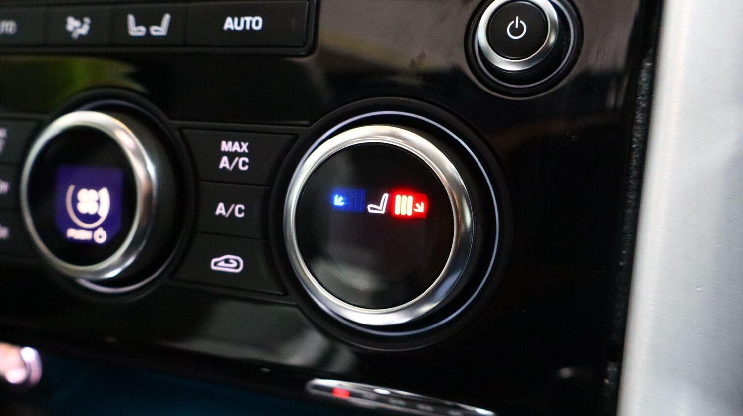 Used Land Rover Discovery 2019 for sale - 77844935: Photo 80