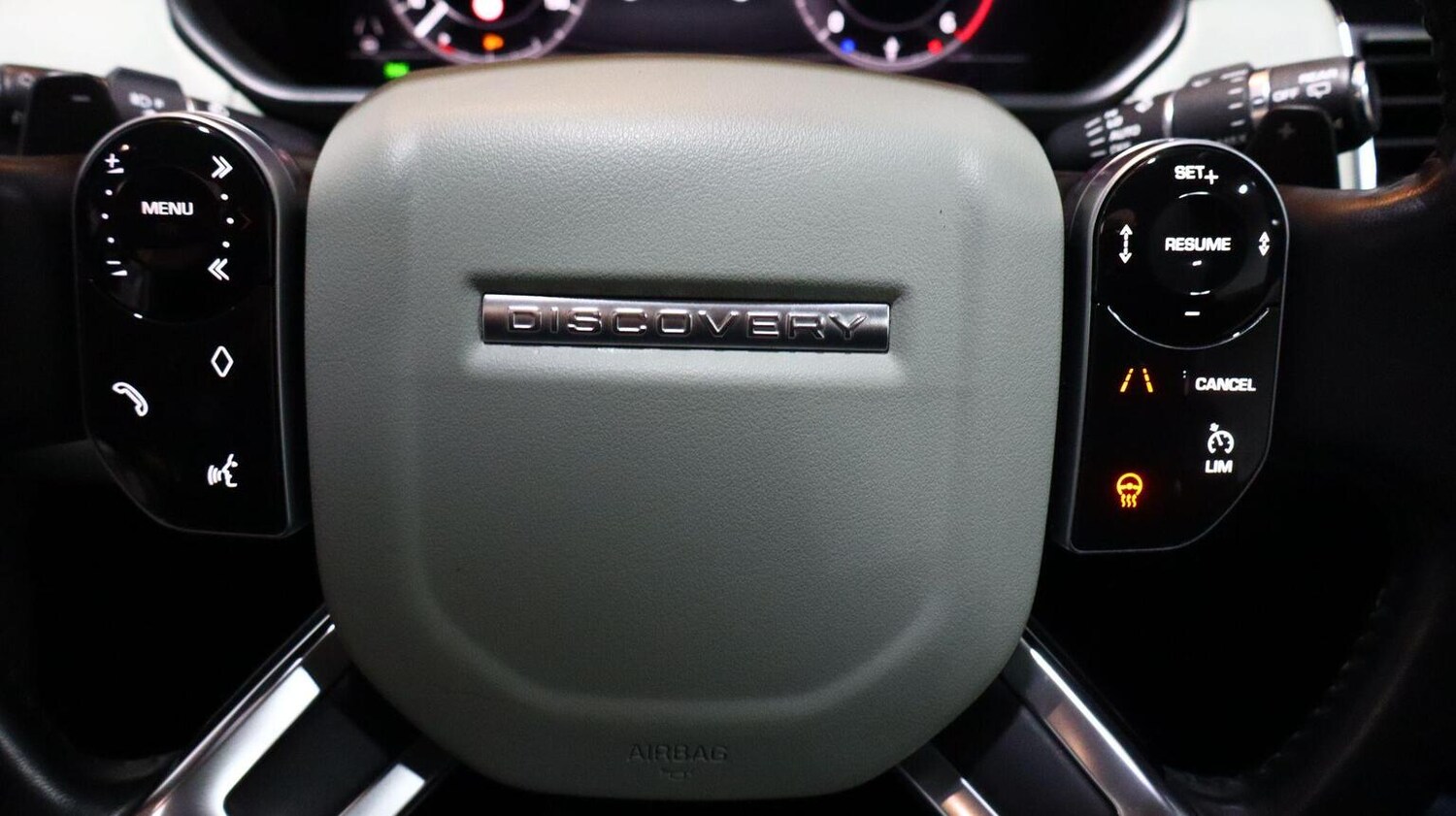 Used Land Rover Discovery 2019 for sale - 77844935: Photo 82