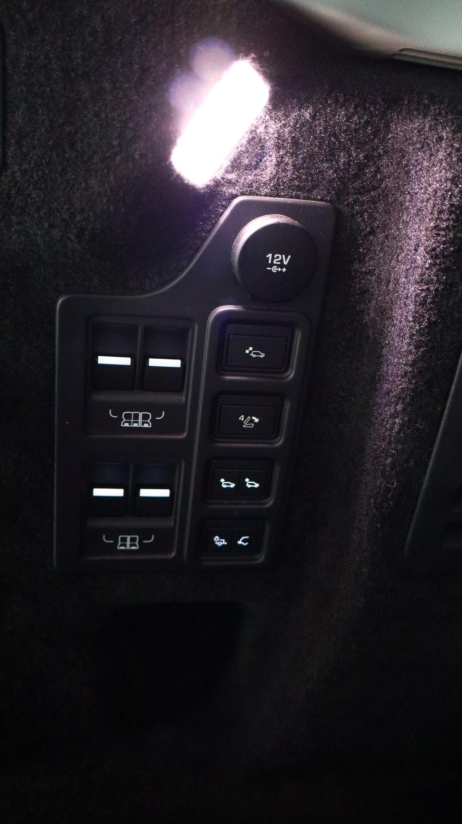 Used Land Rover Discovery 2019 for sale - 77844935: Photo 91