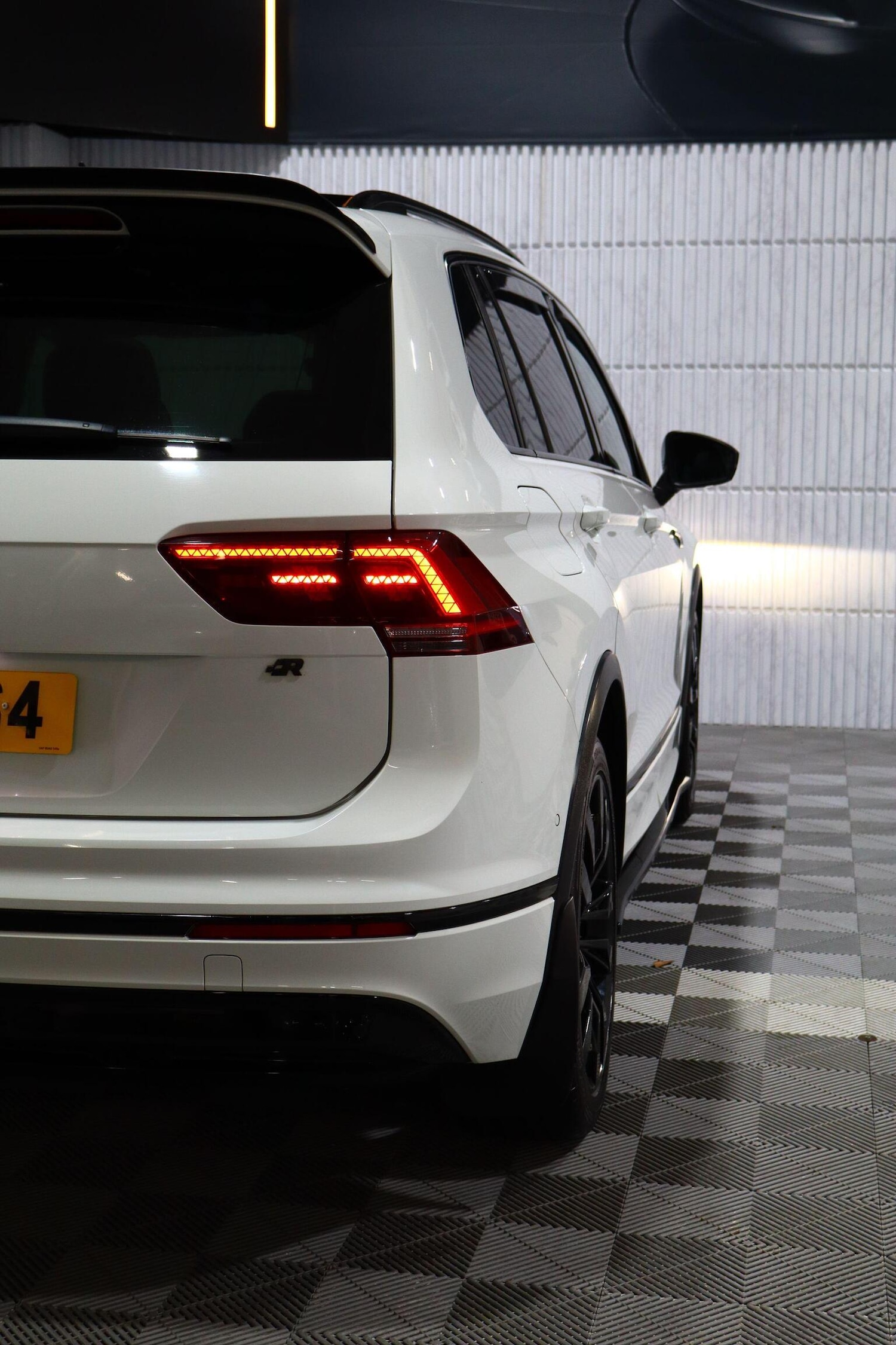 Used Volkswagen Tiguan 2019 for sale - 77342572: Photo 100