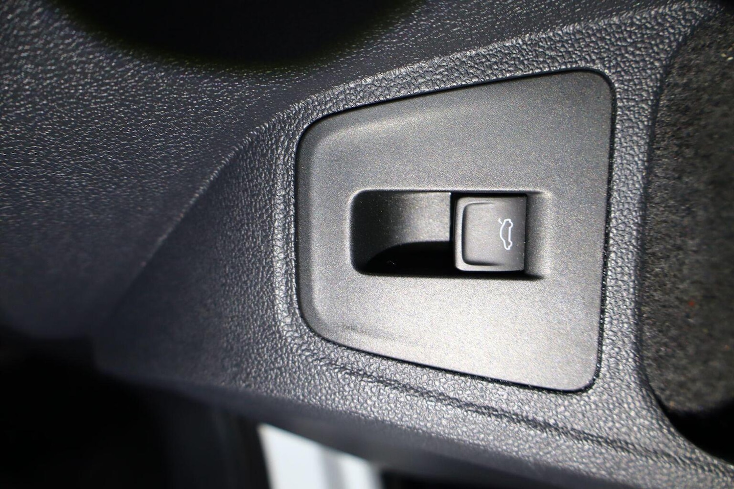 Used Volkswagen Tiguan 2019 for sale - 77342572: Photo 78