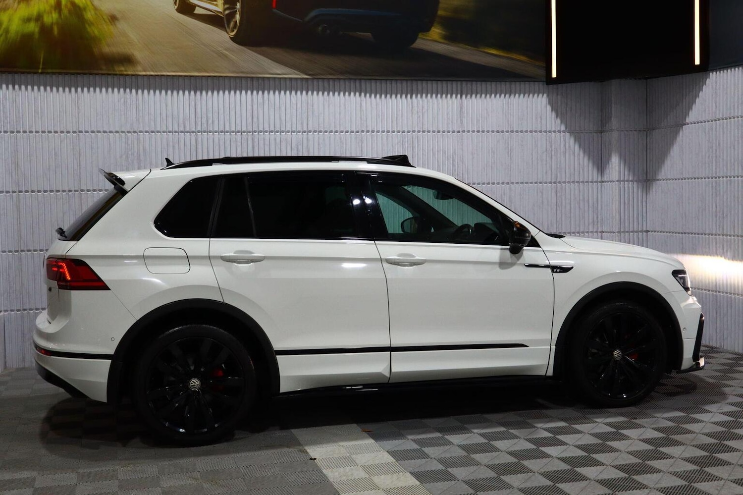 Used Volkswagen Tiguan 2019 for sale - 77342572: Photo 99