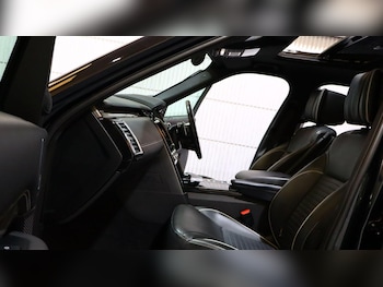Used Land Rover Discovery 2018 for sale - 78674237: Photo