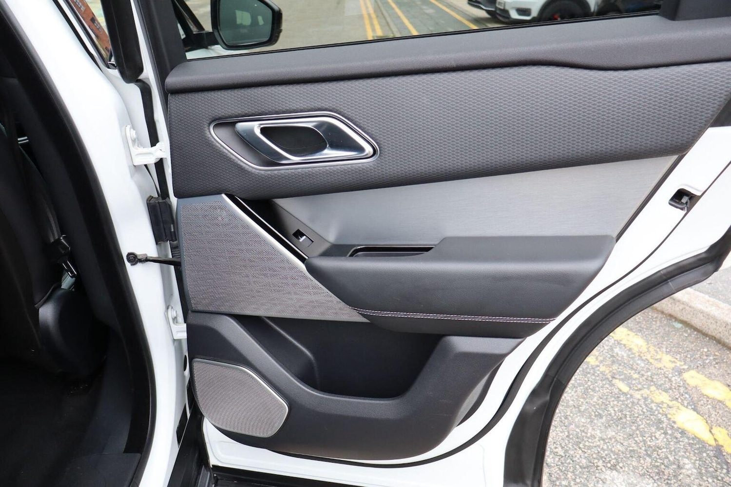 Used Land Rover Range Rover Velar 2018 for sale - 76211793: Photo 48