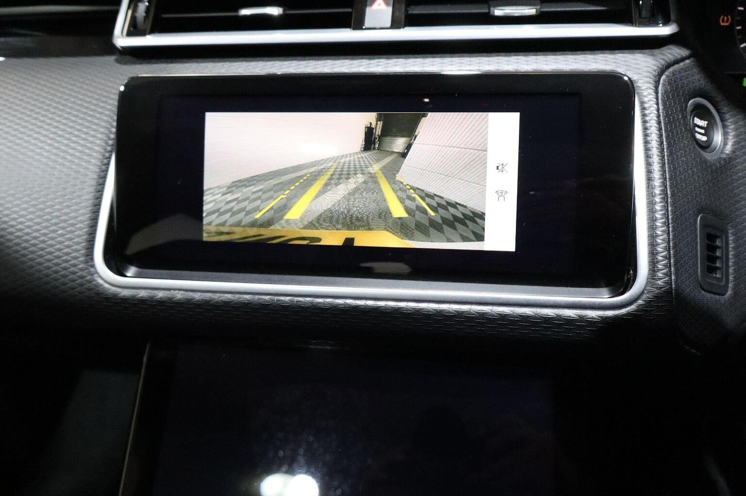 Used Land Rover Range Rover Velar 2018 for sale - 76211793: Photo 59