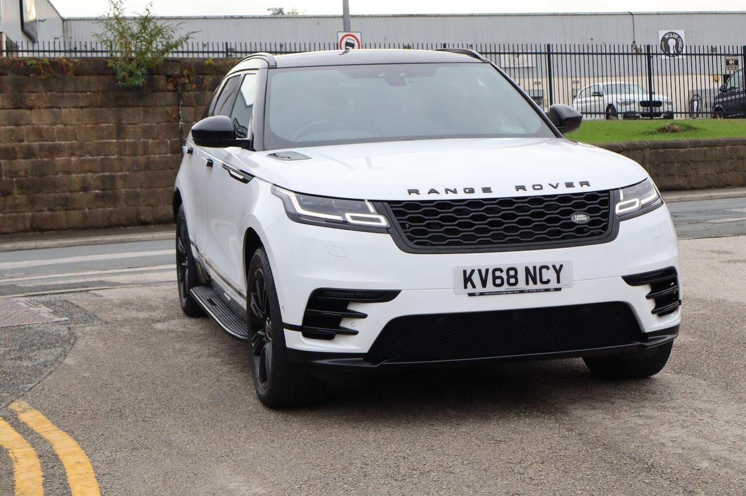 Used Land Rover Range Rover Velar 2018 for sale - 76211793: Photo 6