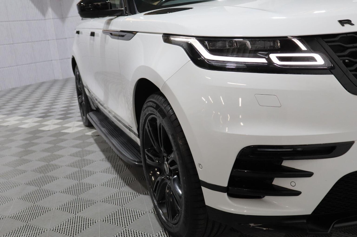 Used Land Rover Range Rover Velar 2018 for sale - 76211793: Photo 87
