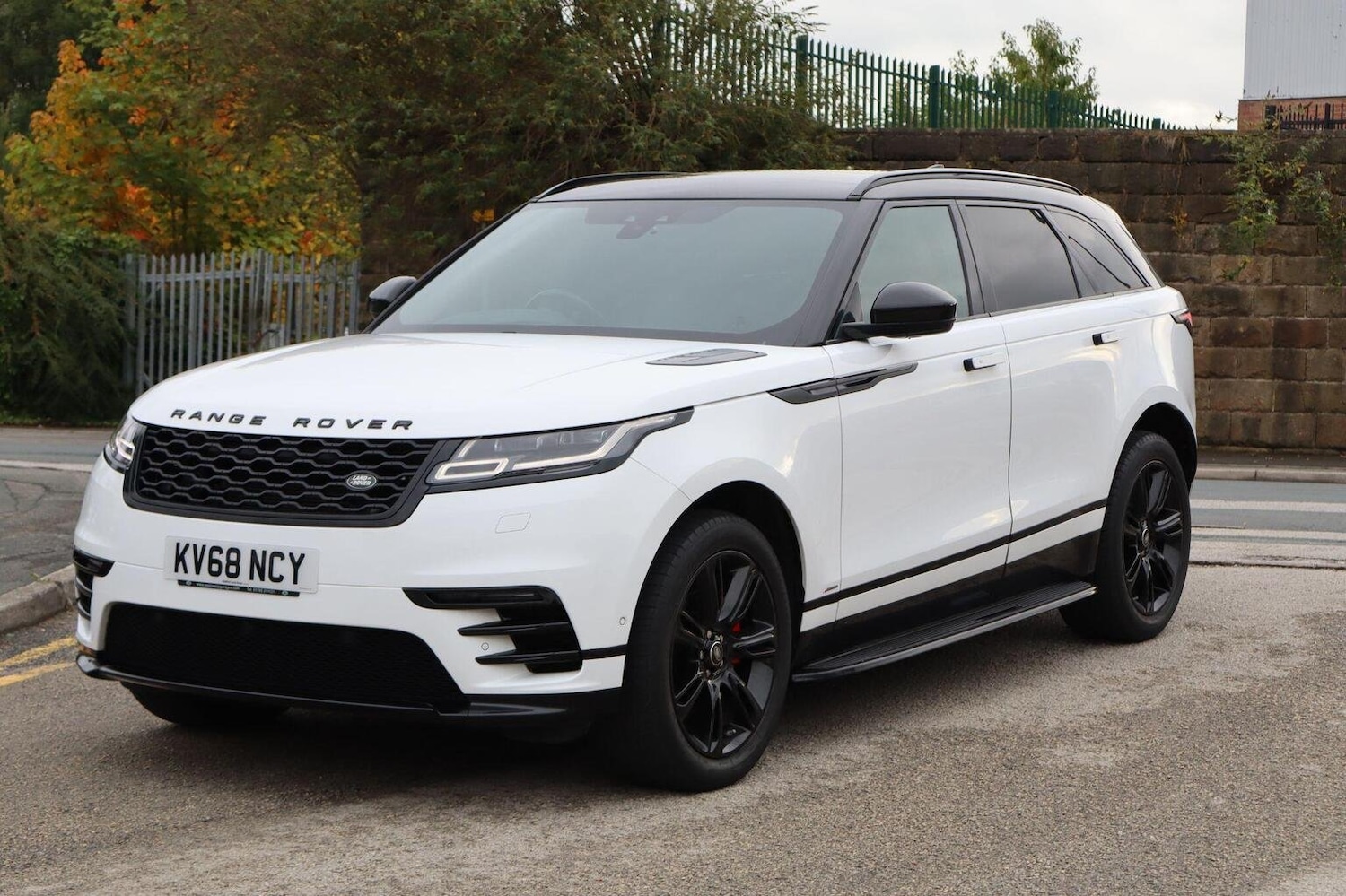 Used Land Rover Range Rover Velar 2018 for sale - 76211793: Photo 9