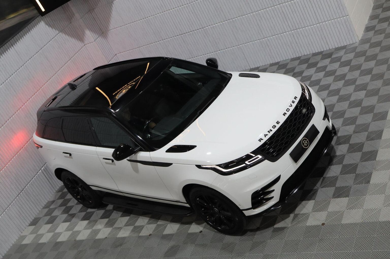 Used Land Rover Range Rover Velar 2018 for sale - 76211793: Photo 93