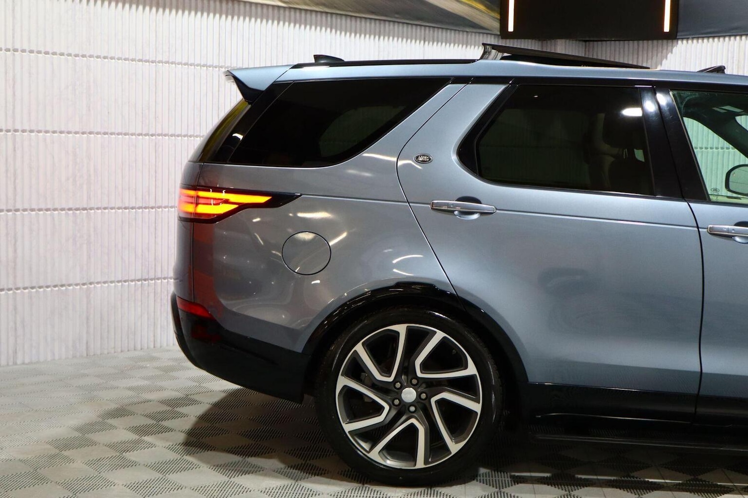 Used Land Rover Discovery 2019 for sale - 76741285: Photo 36