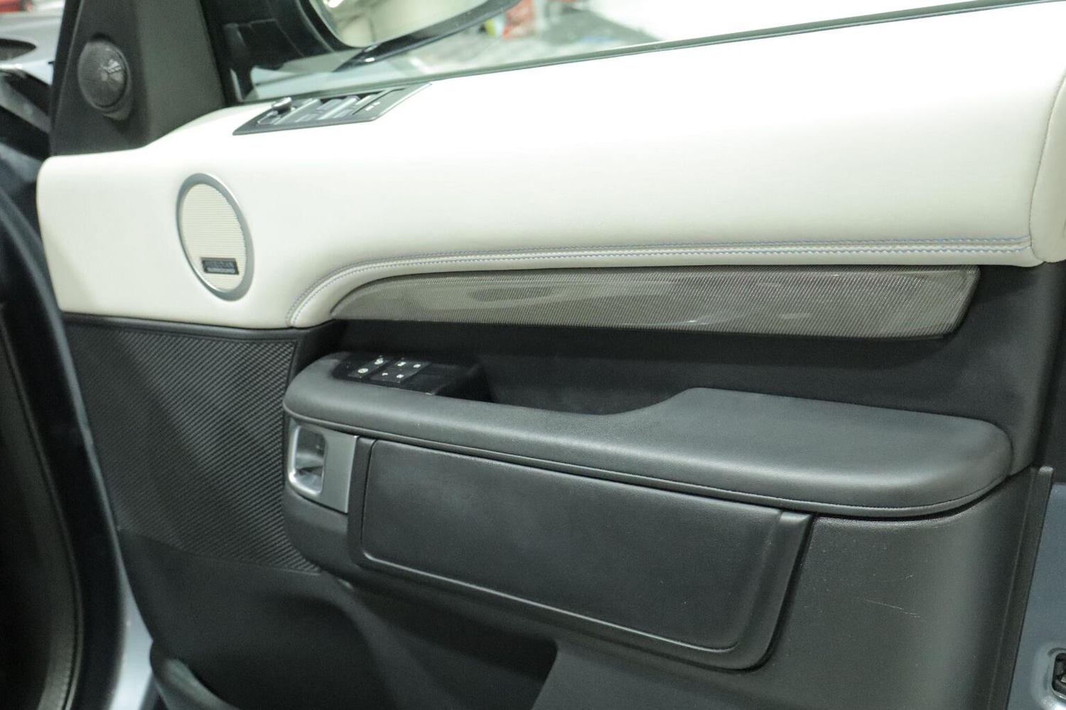 Used Land Rover Discovery 2019 for sale - 76741285: Photo 37