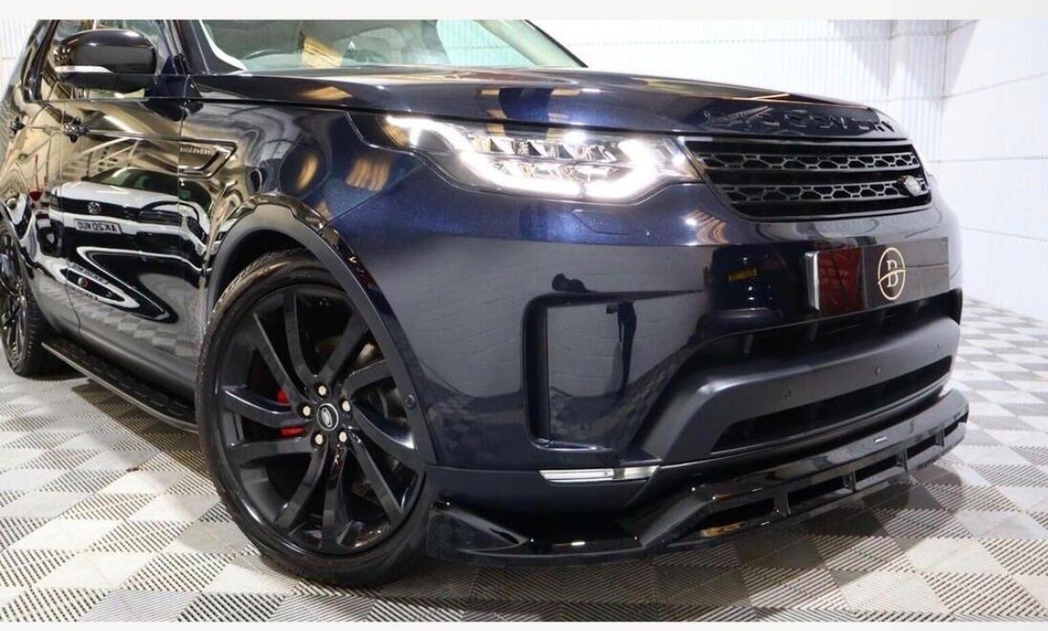 Used Land Rover Discovery 2017 for sale - 78018307: Photo 15