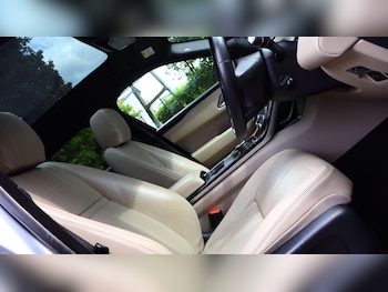 Used Land Rover Range Rover Velar 2019 for sale - 79424194: Photo