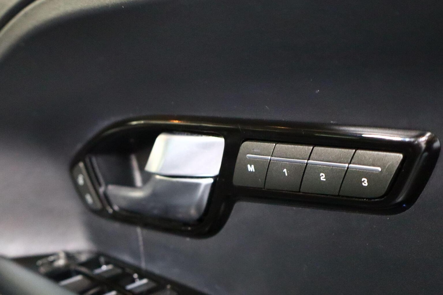 Used Land Rover Range Rover Evoque 2012 for sale - 76483004: Photo 17