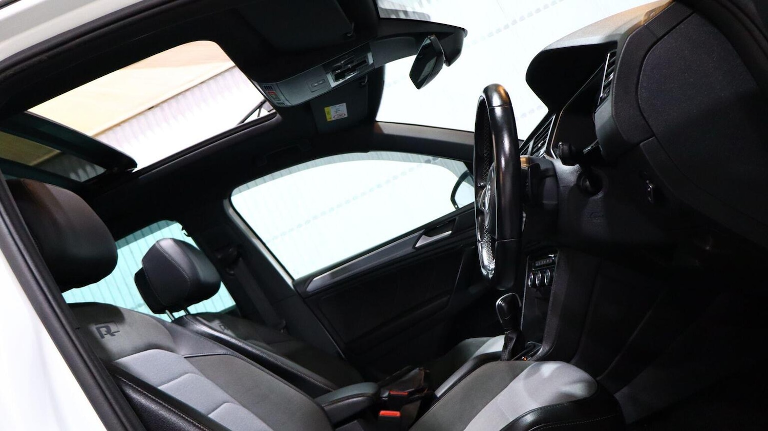 Used Volkswagen Tiguan 2020 for sale - 77766511: Photo 3