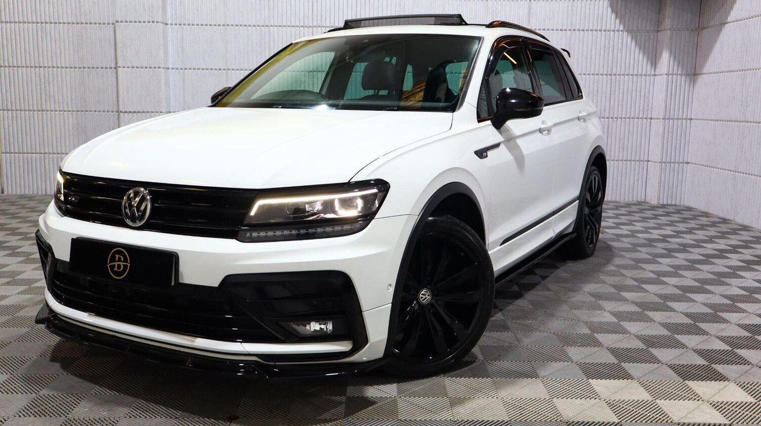 Used Volkswagen Tiguan 2020 for sale - 77766511: Photo 42