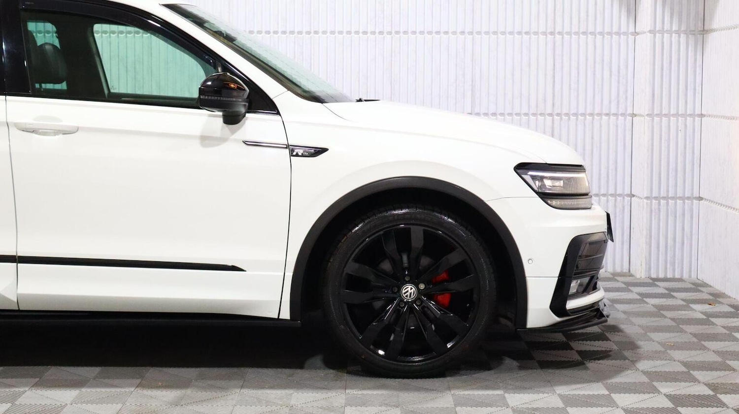 Used Volkswagen Tiguan 2020 for sale - 77766511: Photo 50