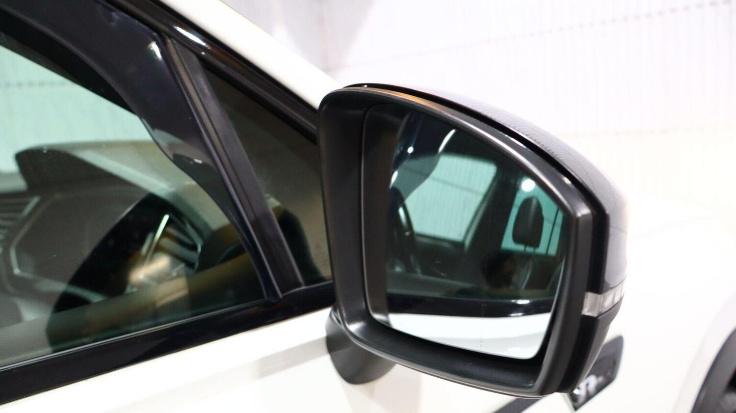 Used Volkswagen Tiguan 2020 for sale - 77766511: Photo 61