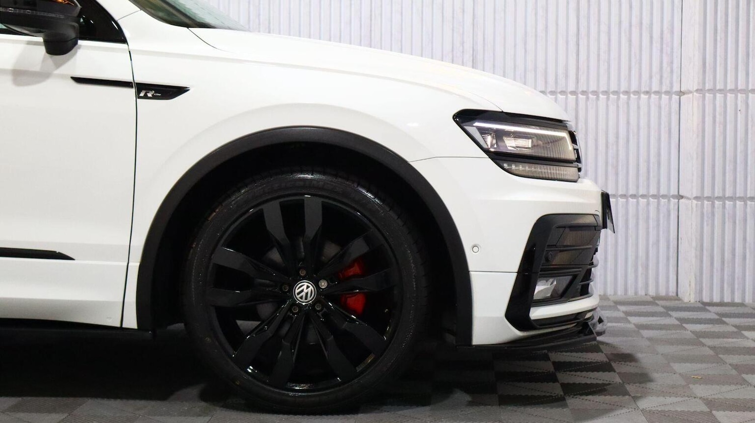 Used Volkswagen Tiguan 2020 for sale - 77766511: Photo 69