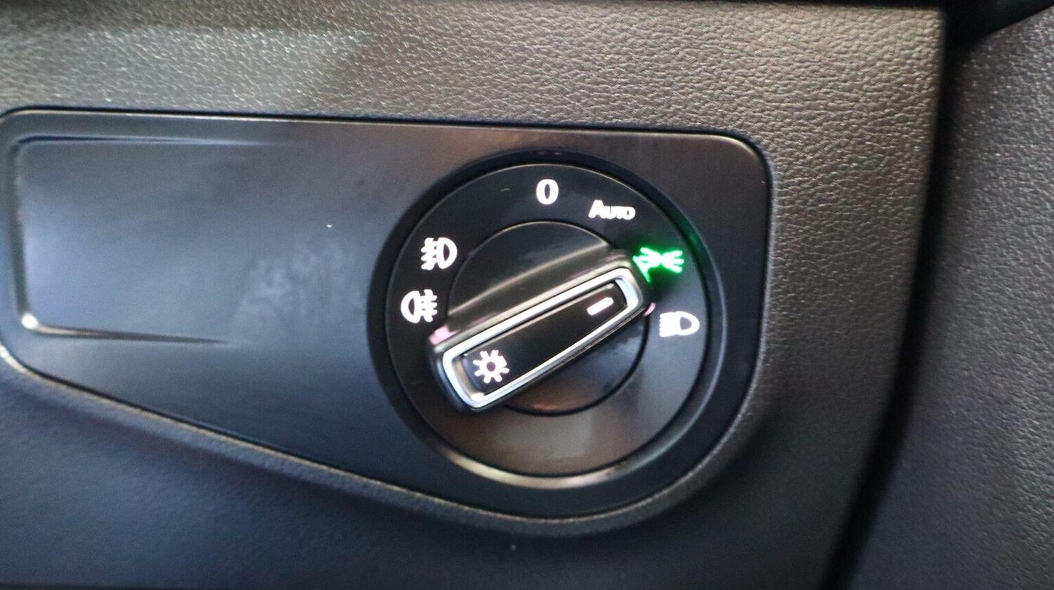 Used Volkswagen Tiguan 2020 for sale - 77766511: Photo 74