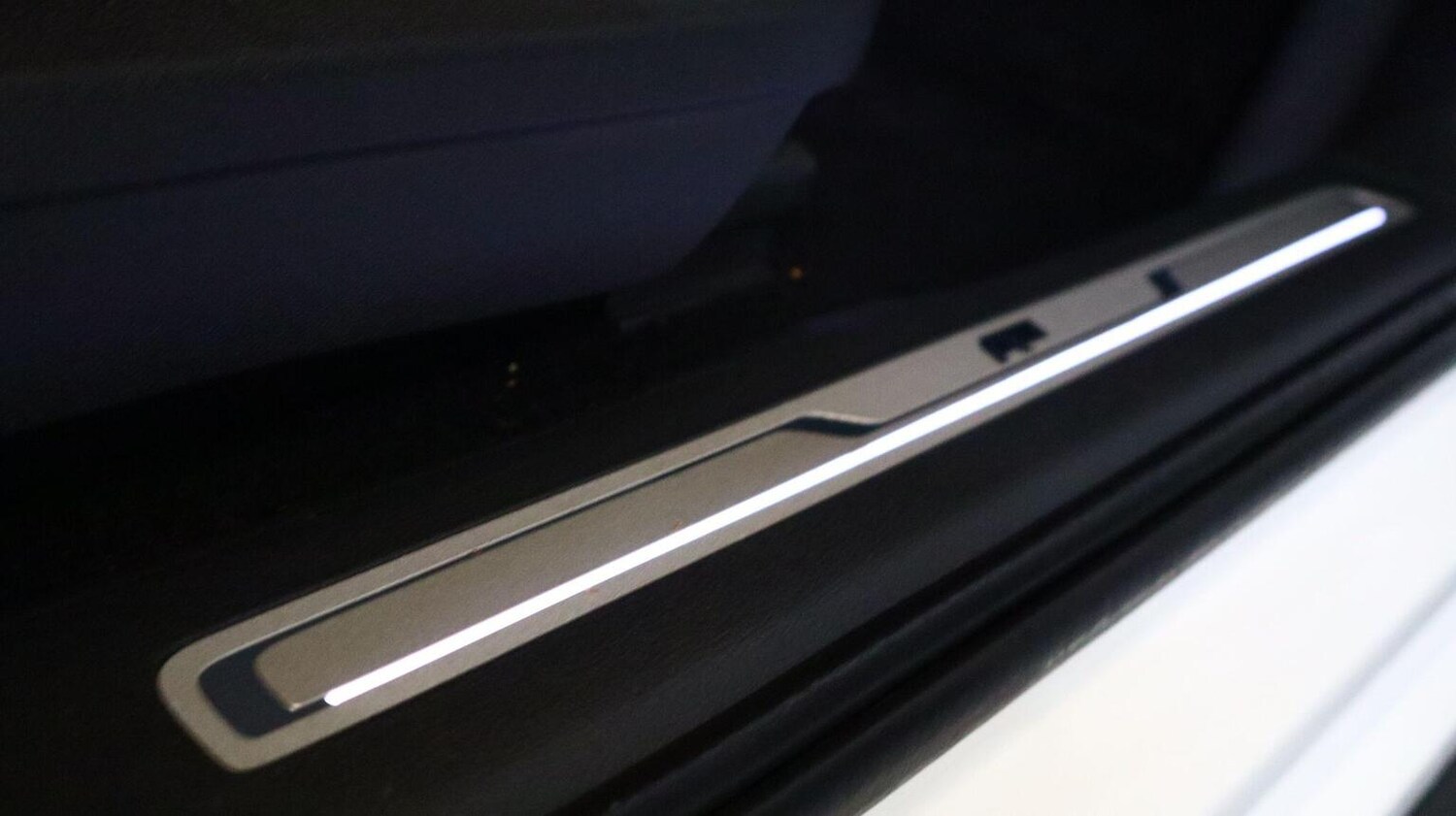 Used Volkswagen Tiguan 2020 for sale - 77766511: Photo 76