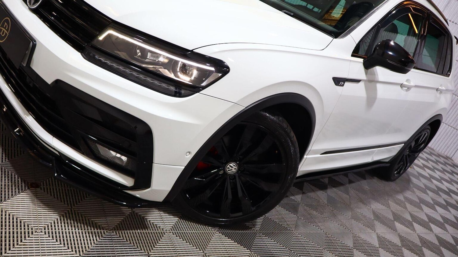 Used Volkswagen Tiguan 2020 for sale - 77766511: Photo 87