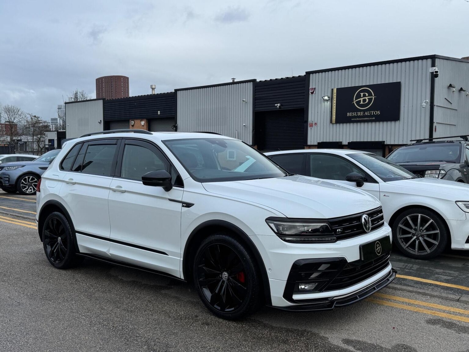 Used Volkswagen Tiguan 2020 for sale - 77766511: Photo 96