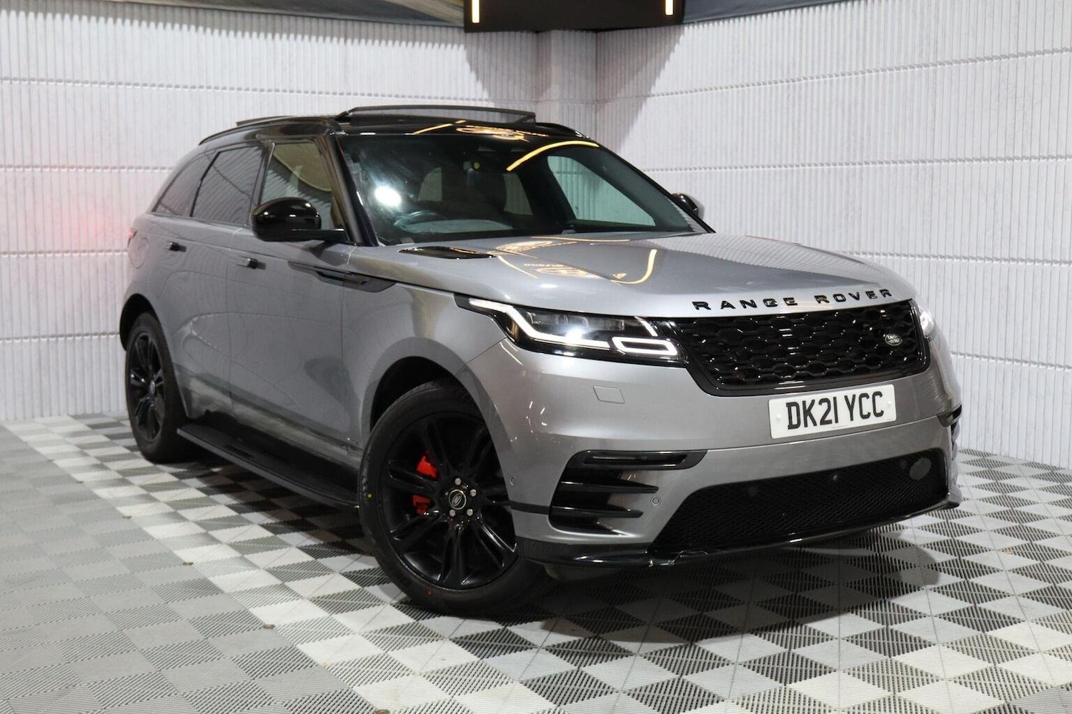 Used Land Rover Range Rover Velar 2021 for sale - 76211743: Photo 1