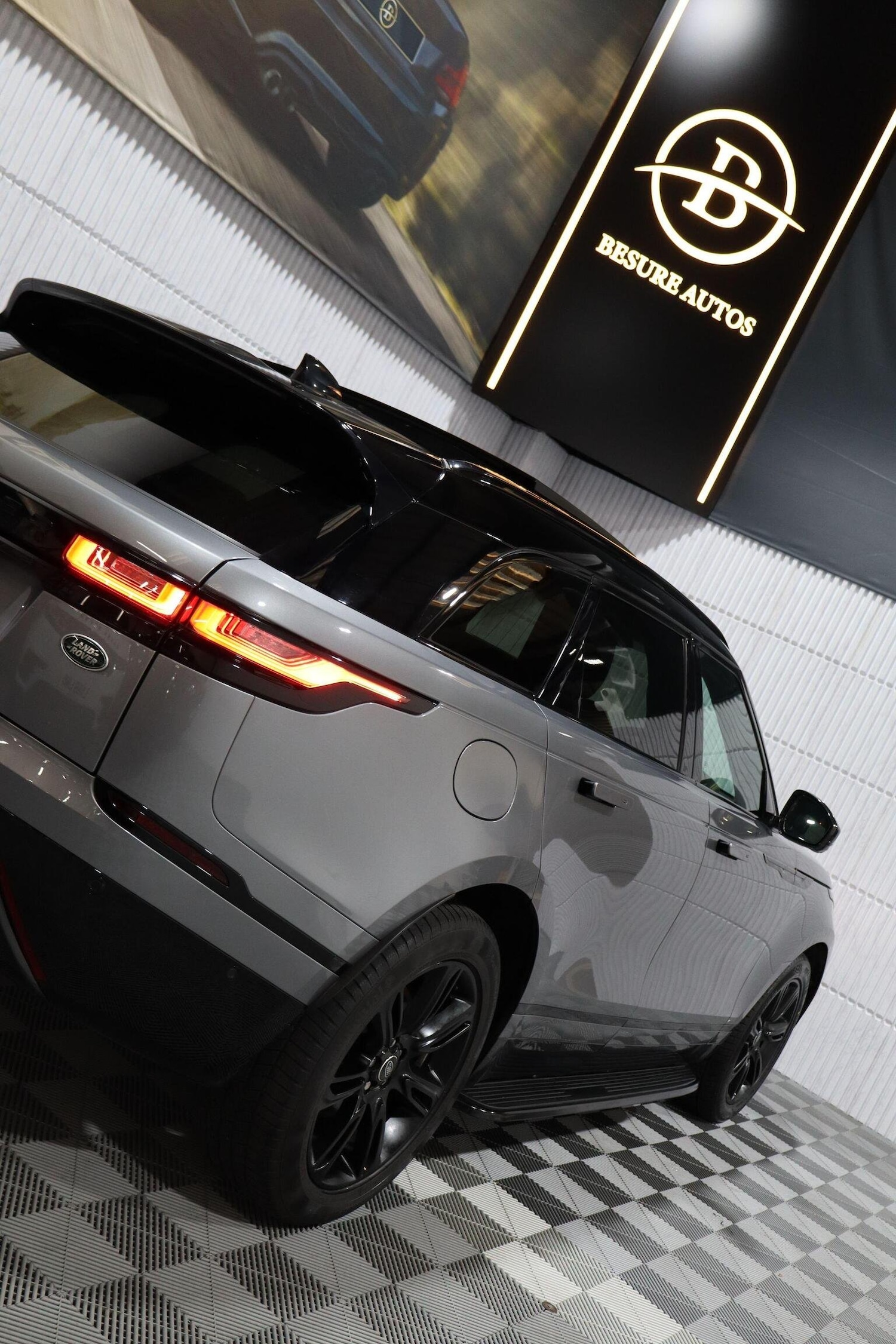 Used Land Rover Range Rover Velar 2021 for sale - 76211743: Photo 72