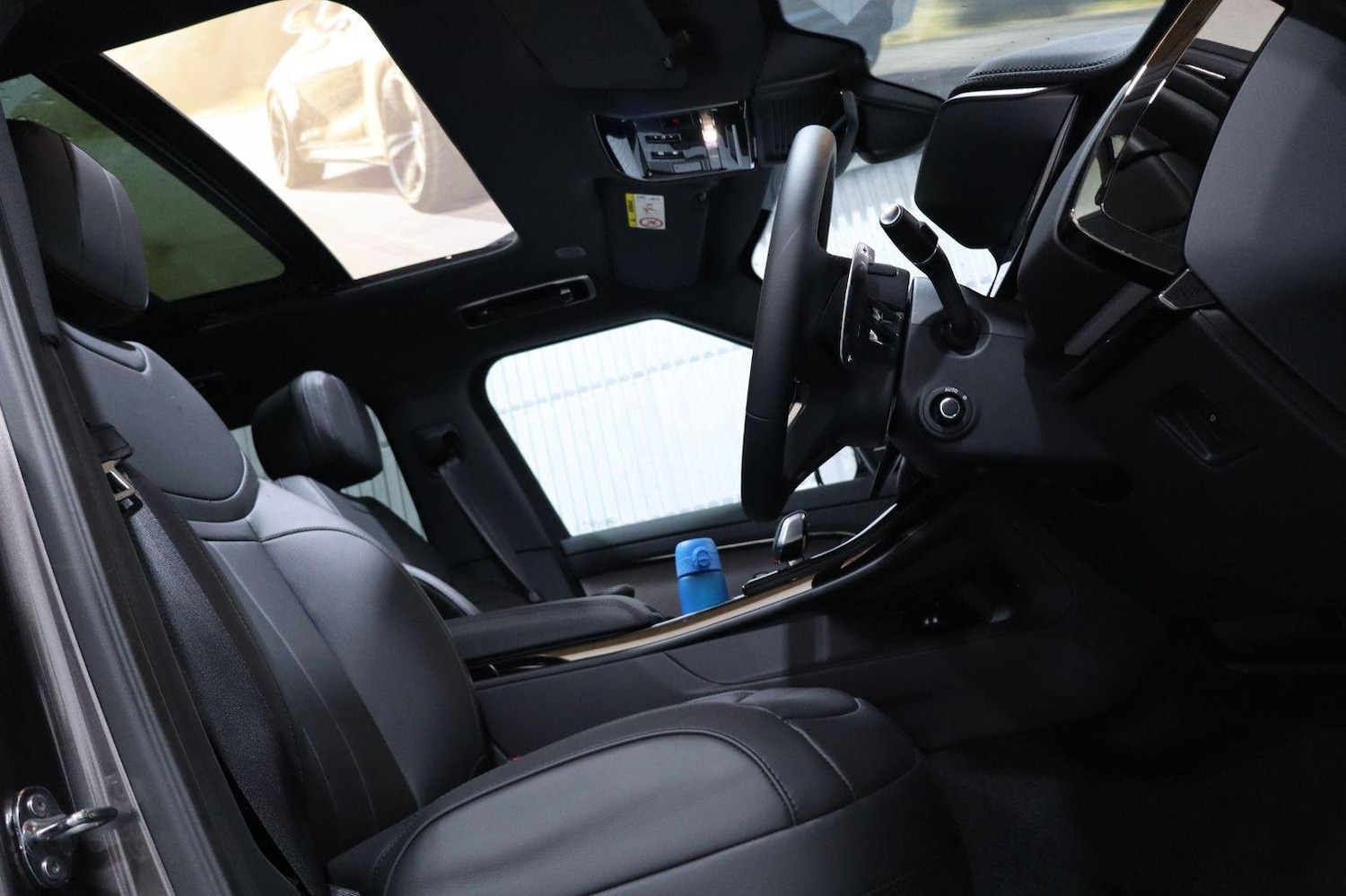 Used Land Rover Range Rover Sport 2025 for sale - 76211776: Photo 2