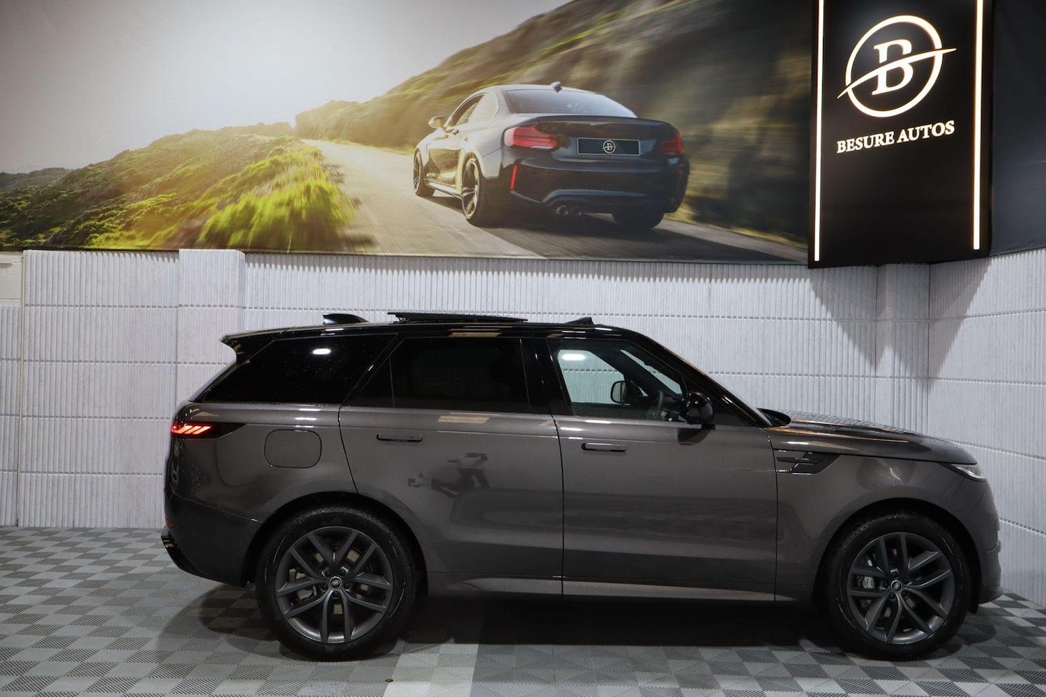 Used Land Rover Range Rover Sport 2025 for sale - 76211776: Photo 3