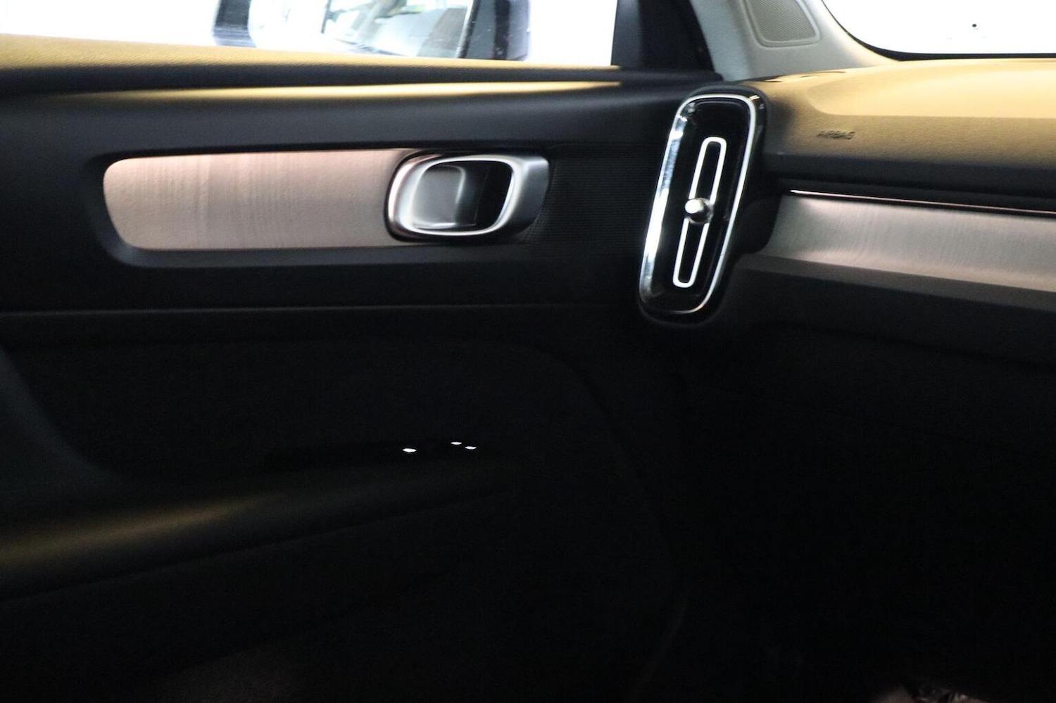 Used Volvo XC40 2021 for sale - 77983738: Photo 45