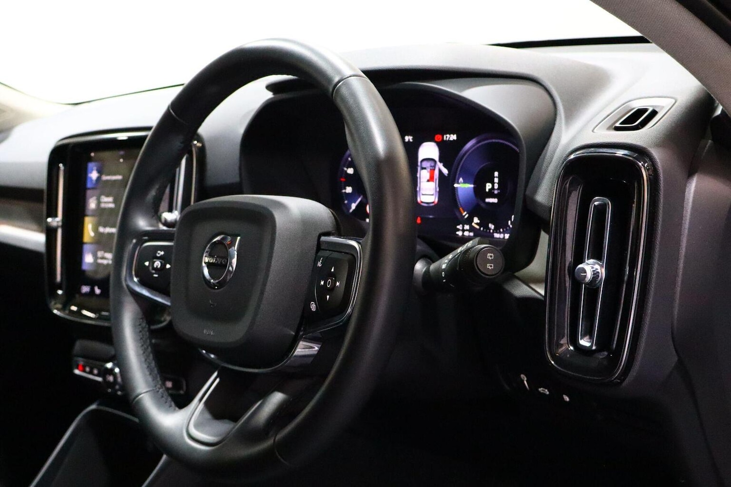 Used Volvo XC40 2021 for sale - 77983738: Photo 59