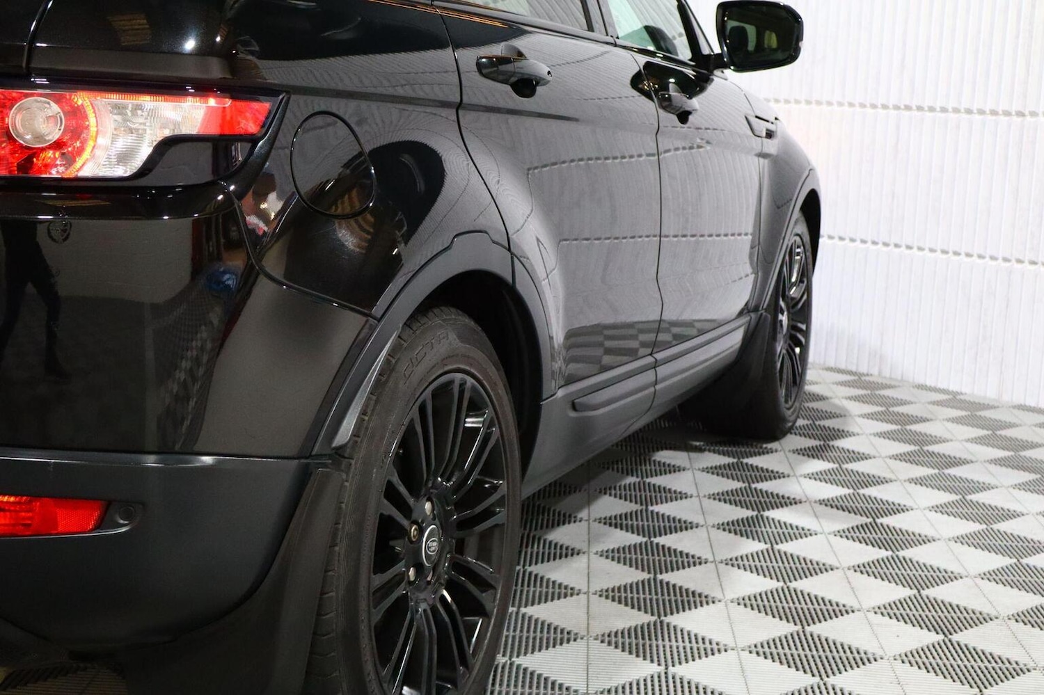 Used Land Rover Range Rover Evoque 2012 for sale - 76571235: Photo 88