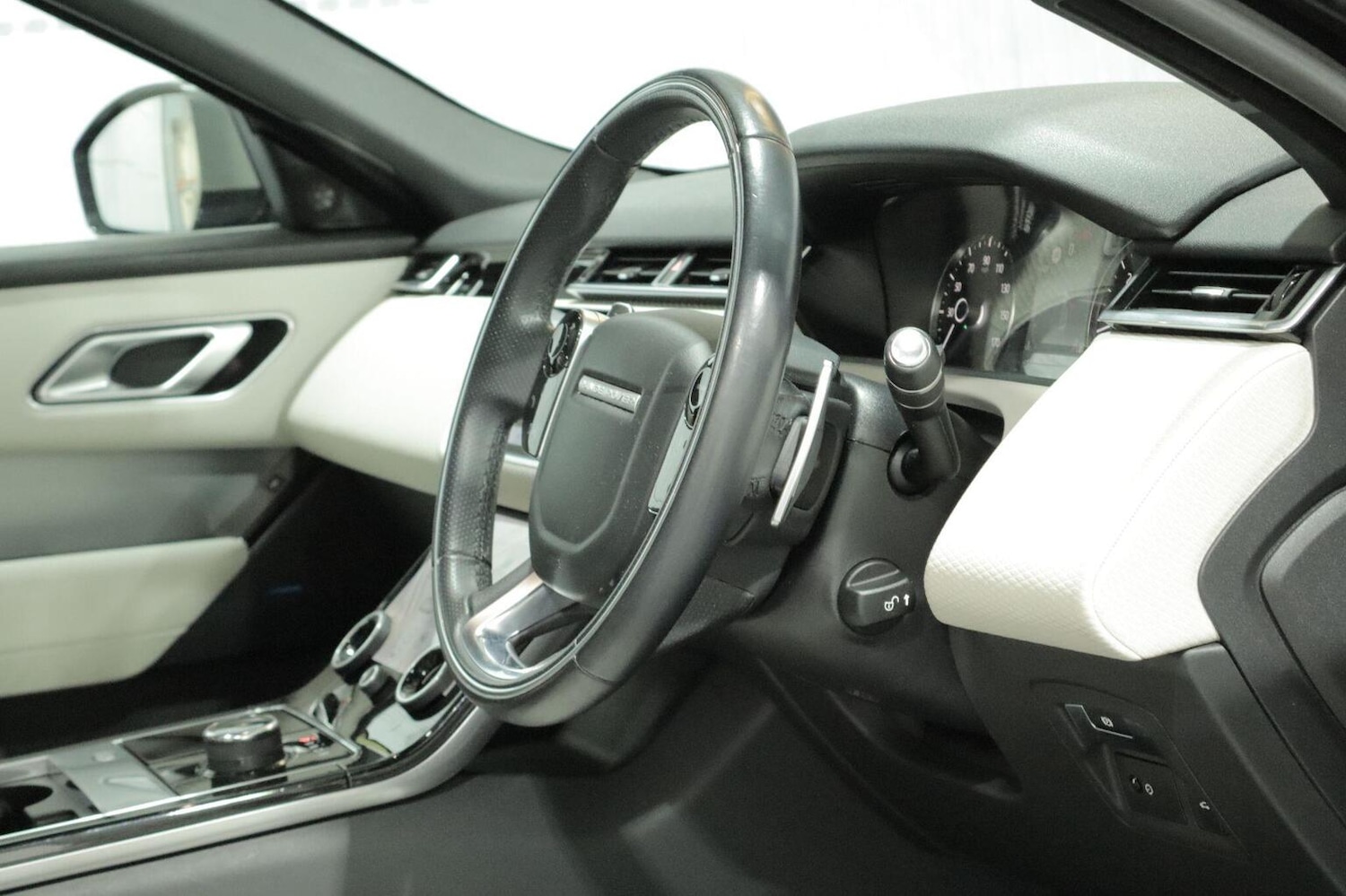 Used Land Rover Range Rover Velar 2018 for sale - 76769787: Photo 56