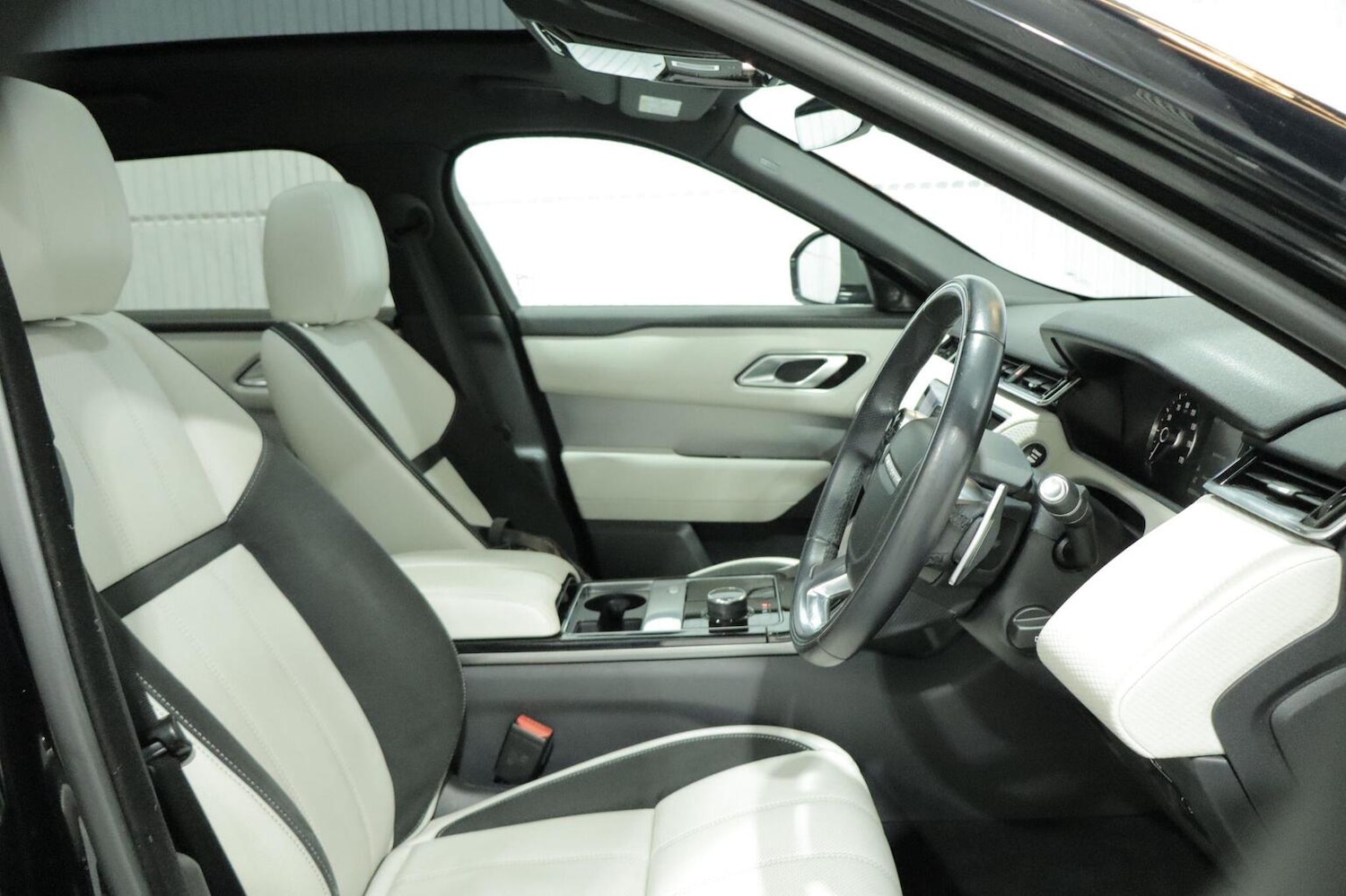 Used Land Rover Range Rover Velar 2018 for sale - 76769787: Photo 58