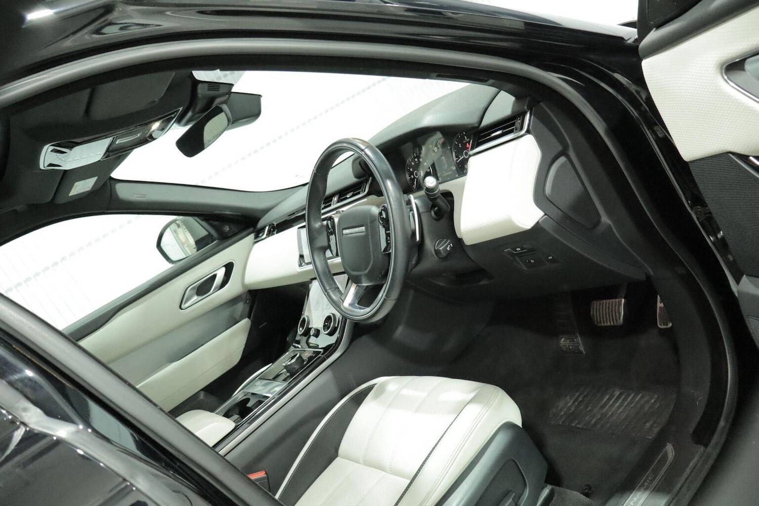 Used Land Rover Range Rover Velar 2018 for sale - 76769787: Photo 59