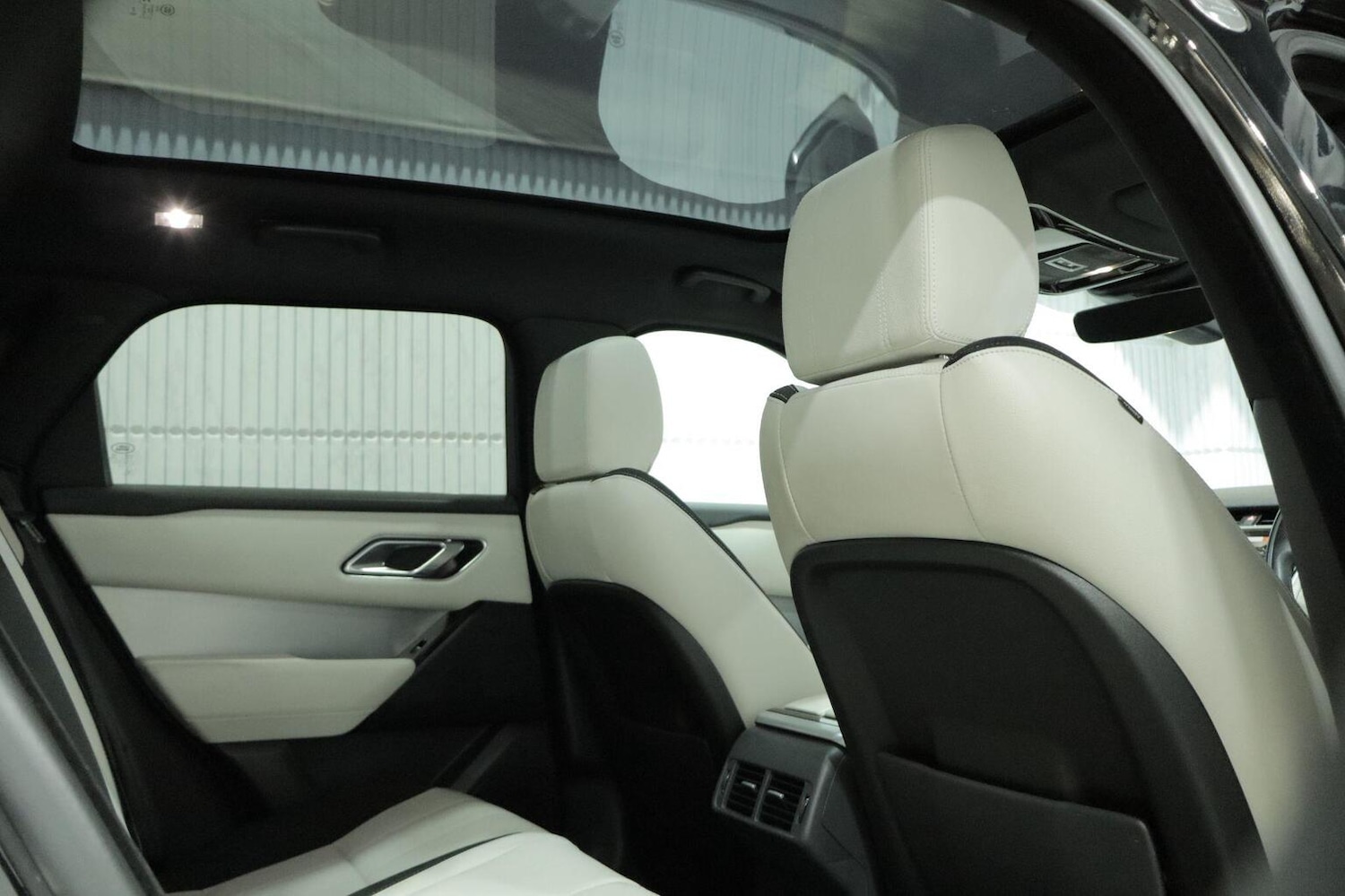 Used Land Rover Range Rover Velar 2018 for sale - 76769787: Photo 61