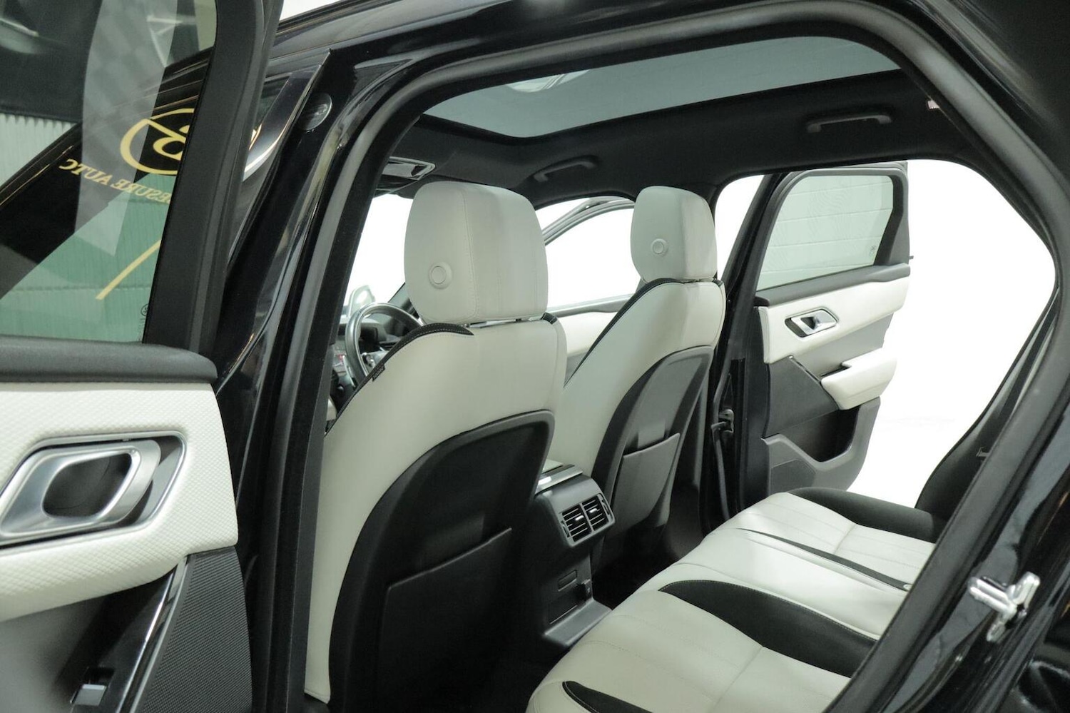 Used Land Rover Range Rover Velar 2018 for sale - 76769787: Photo 69