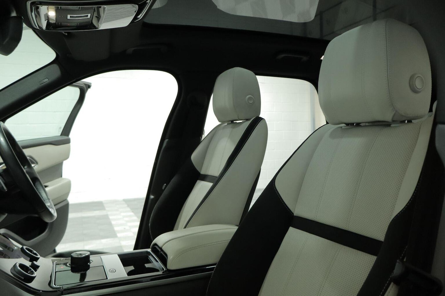 Used Land Rover Range Rover Velar 2018 for sale - 76769787: Photo 73